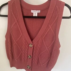 Cropped sweater vest